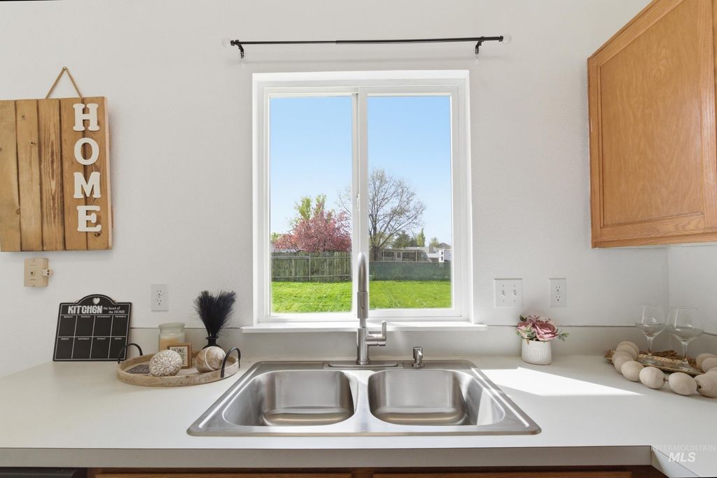 Photo of 1331 W Curtner St, Kuna, ID 83634 (MLS # 98983783)