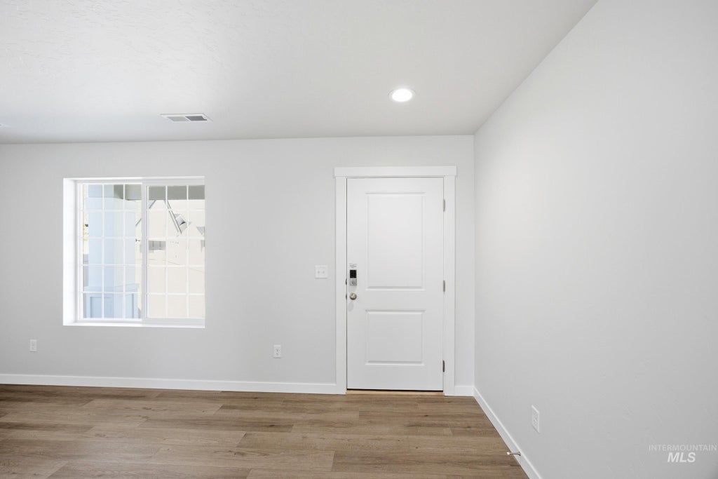 Photo of 5283 E Phelps Lake Dr, Nampa, ID 83687 (MLS # 98989870)