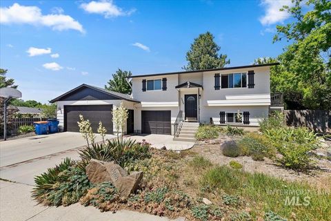 Photo of 7428 W Snohomish St, Boise, ID 83709 (MLS # 98990660)