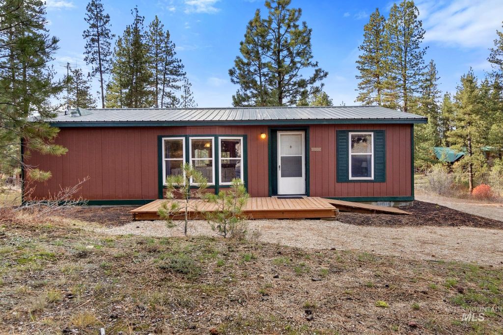 Photo of 76 Meadow Dr, Idaho City, ID 83631 (MLS # 98966666)