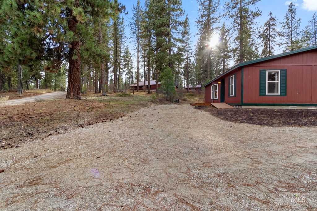 Photo of 76 Meadow Dr, Idaho City, ID 83631 (MLS # 98966666)