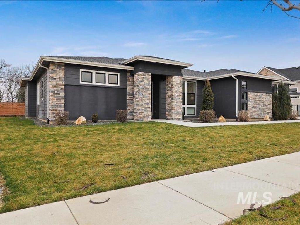 Photo of 3882 W Haverhill St, Eagle, ID 83616 (MLS # 98972361)