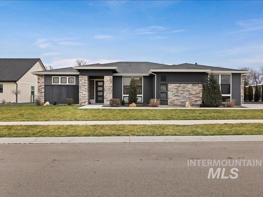 Photo of 3882 W Haverhill St, Eagle, ID 83616 (MLS # 98972361)