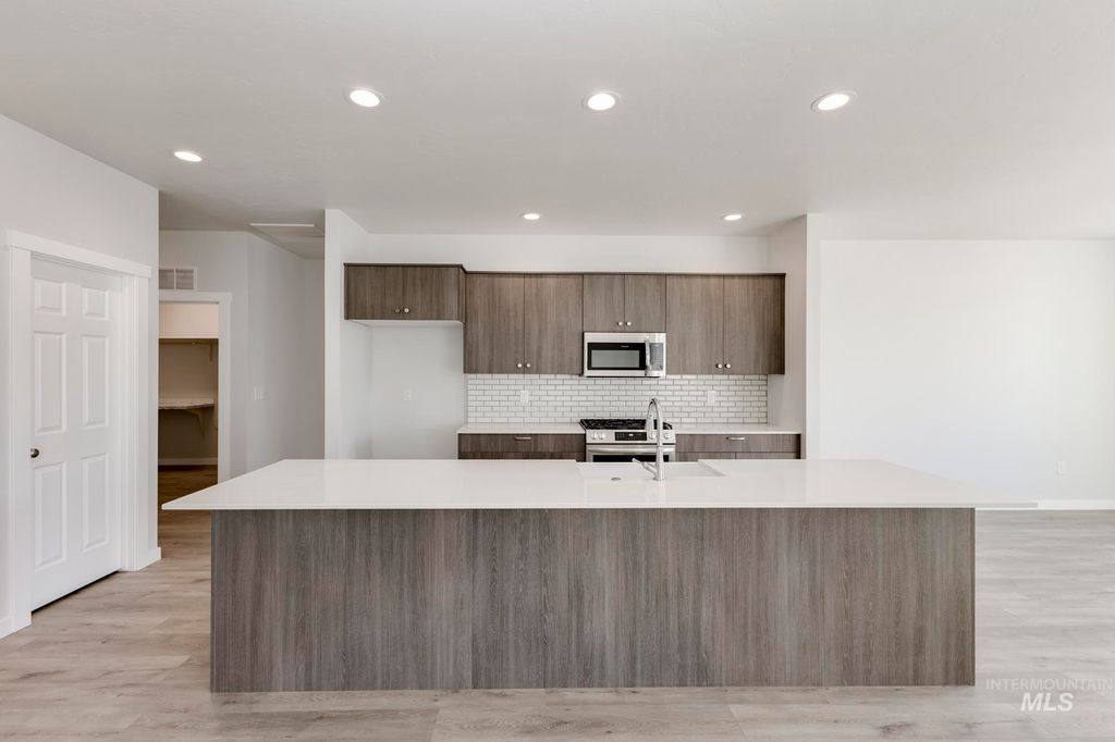 Photo of 17648 N Boone Peak Ave, Nampa, ID 83687 (MLS # 98972137)