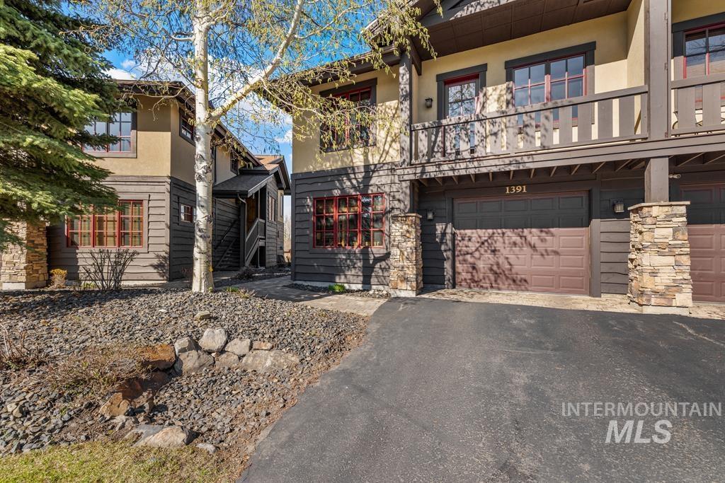 1391 Greystone Dr.