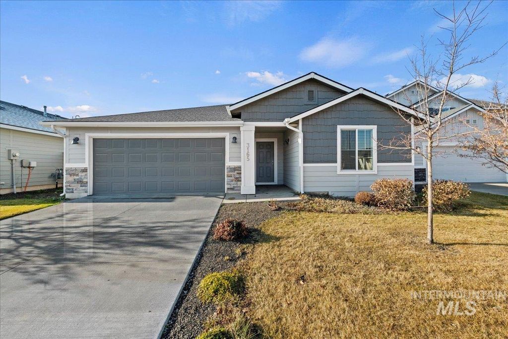 Photo of 3165 N Saratov Way, Kuna, ID 83634 (MLS # 98972187)