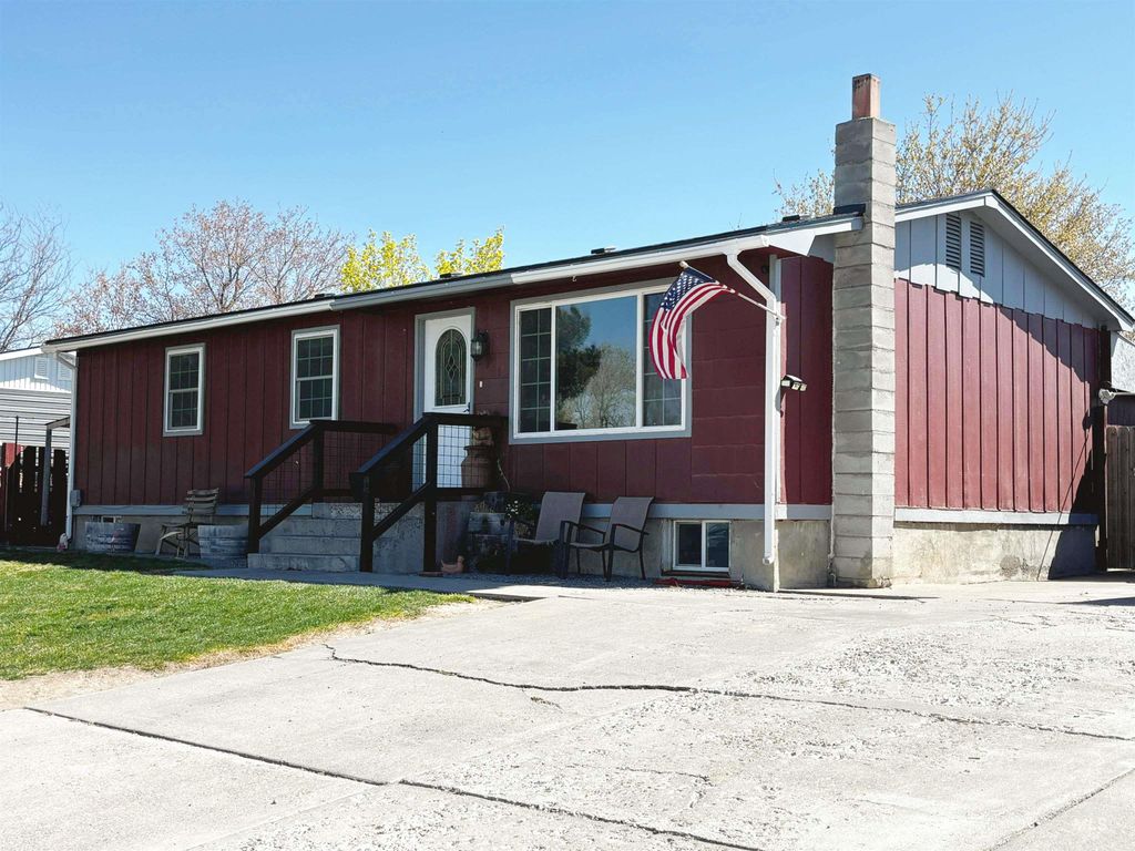 Photo of 2217 E 4000 N, Filer, ID 83328 (MLS # 98979843)