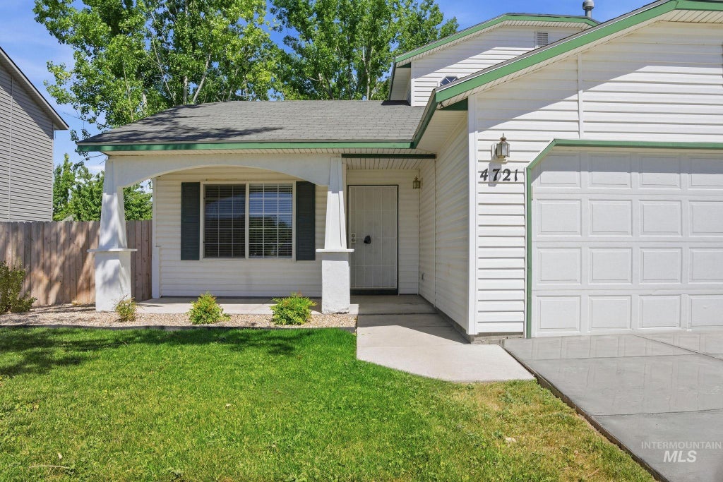 Photo of 4721 Pioneer Ave, Caldwell, ID 83607 (MLS # 98989489)