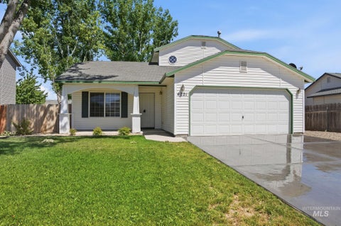 Photo of 4721 Pioneer Ave, Caldwell, ID 83607 (MLS # 98989489)