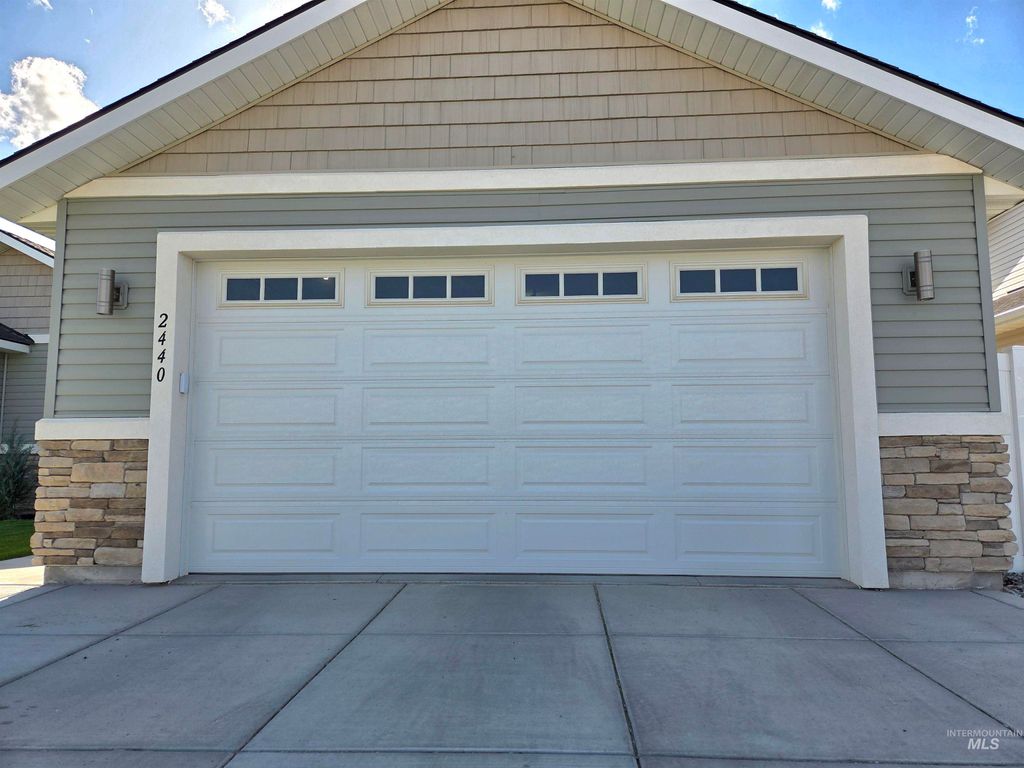 Photo of 2440 Lotus Ave, Burley, ID 83318 (MLS # 98982981)