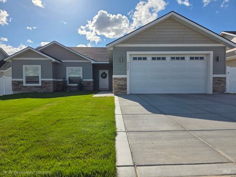 Photo of 2440 Lotus Ave, Burley, ID 83318 (MLS # 98982981)