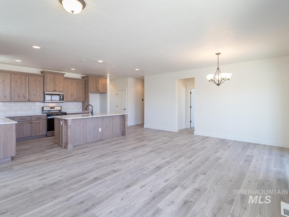 8490 W Millcreek Ct