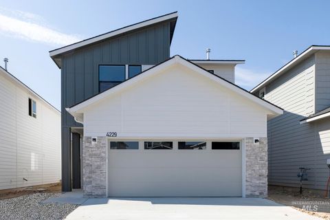 4274 E Kalinga St Meridian ID 83642