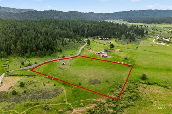 185 LANTERN ST, CASCADE, ID 83611 - Image 61aed6edf0e454e06aee080ae74d687b/482590967
