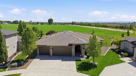 Photo of 4719 W Braveheart St, Eagle, ID 83616 (MLS # 98986488)