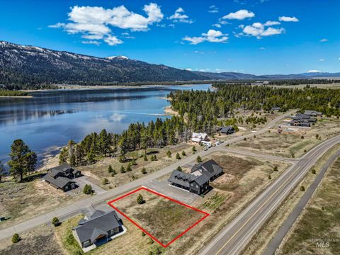 Photo of 13140 Hawks Bay Road, Donnelly, ID 83638 (MLS # 98910806)