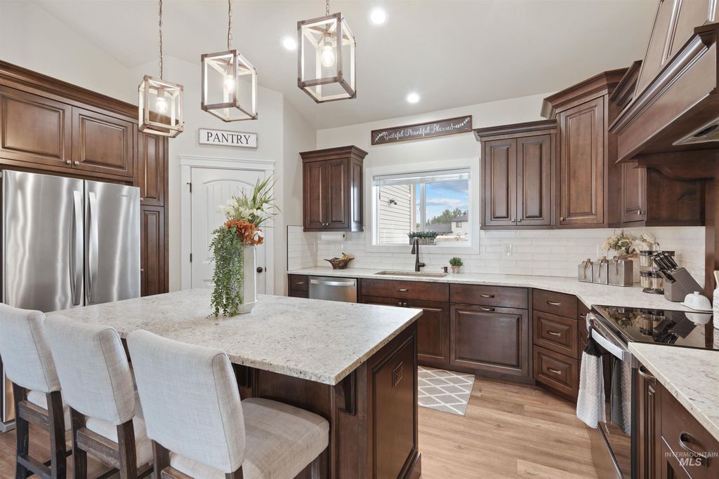 Photo of 561 Biscotti Loop, Heyburn, ID 83336 (MLS # 98971446)