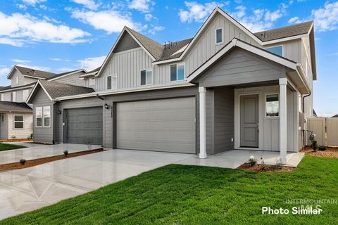 Photo of 1844 N Big Star Ave, Eagle, ID 83616 (MLS # 98966466)