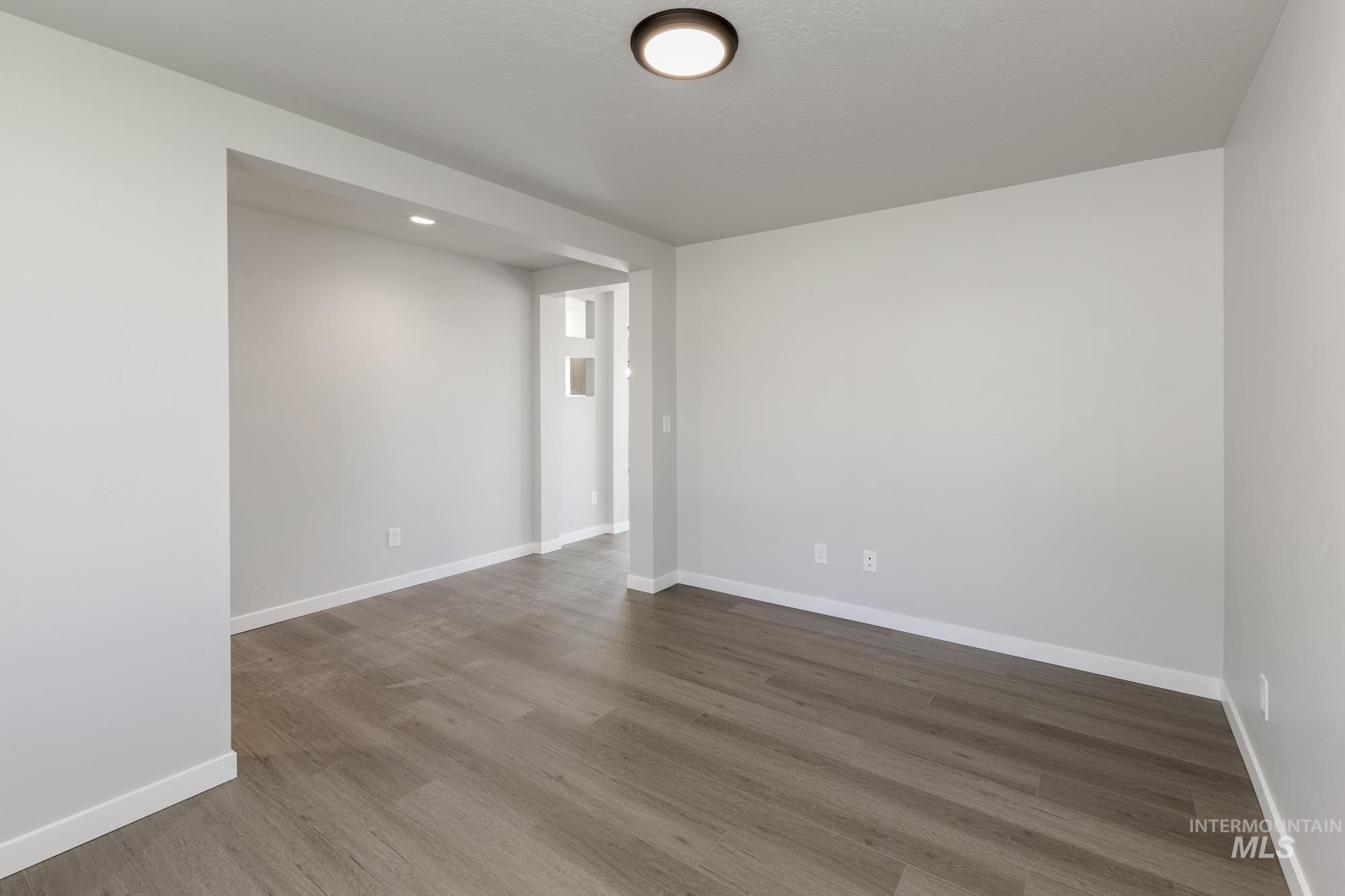 931 E Perjue Basin Dr