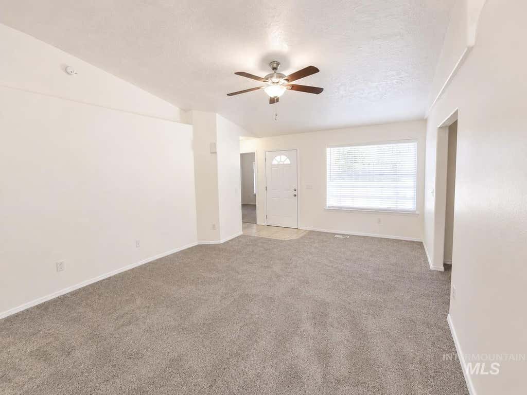 Photo of 528 Pennsylvania Ct, Nampa, ID 83686 (MLS # 98998210)
