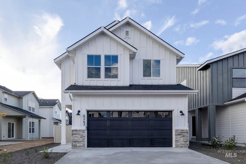 Photo of 4243 E Kalinga St, Meridian, ID 83642 (MLS # 98961659)