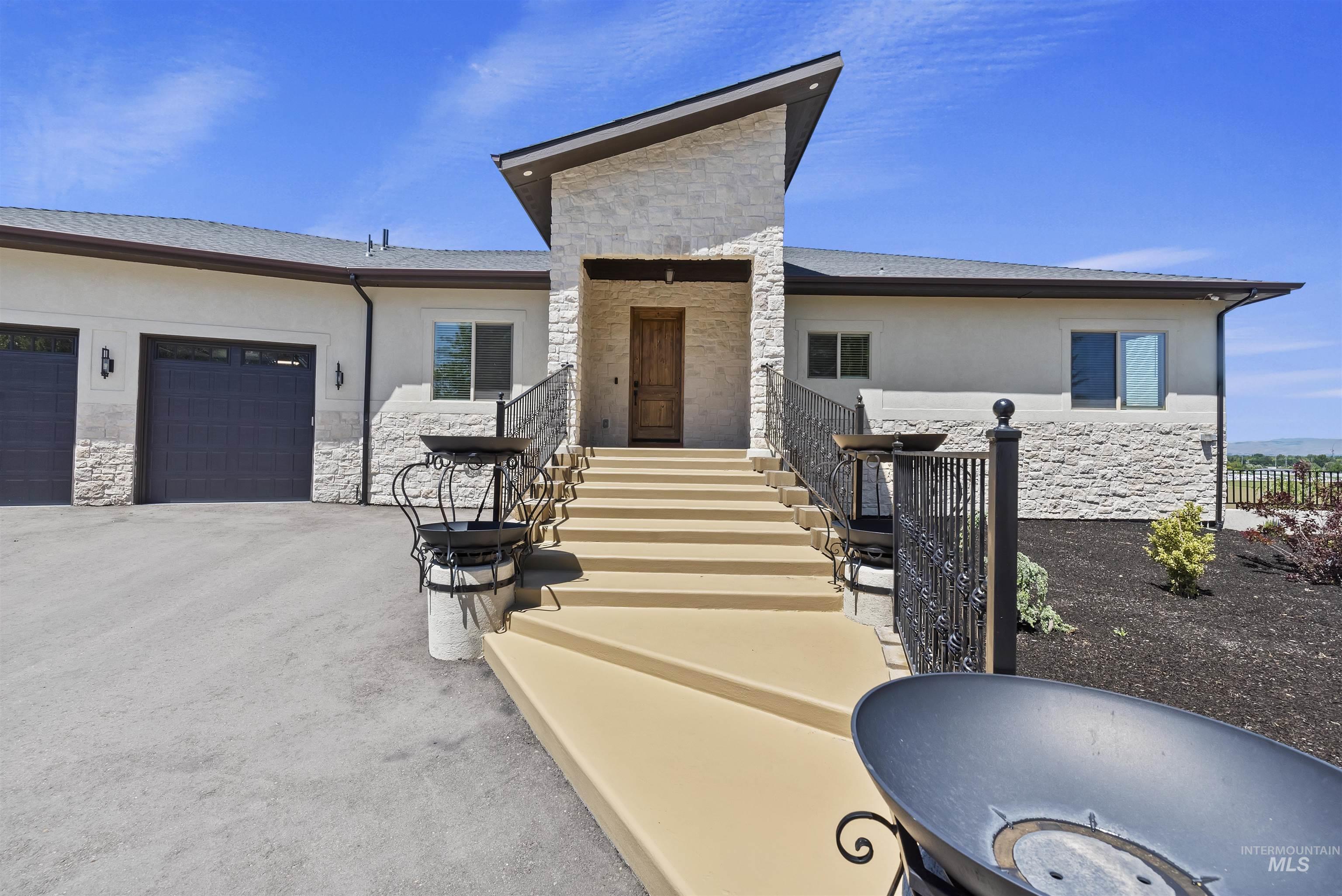 5990 W View Drive