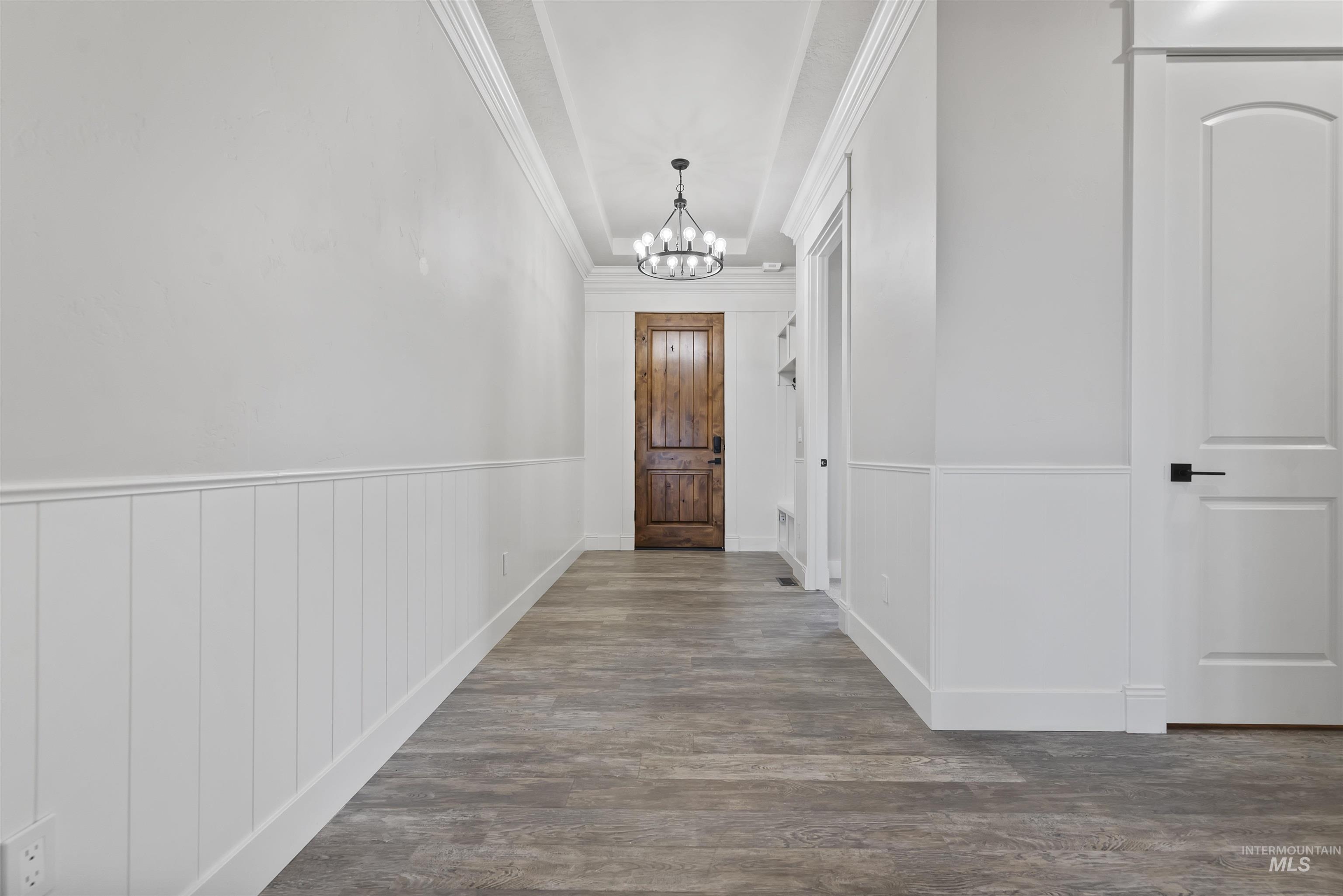 5990 W View Drive