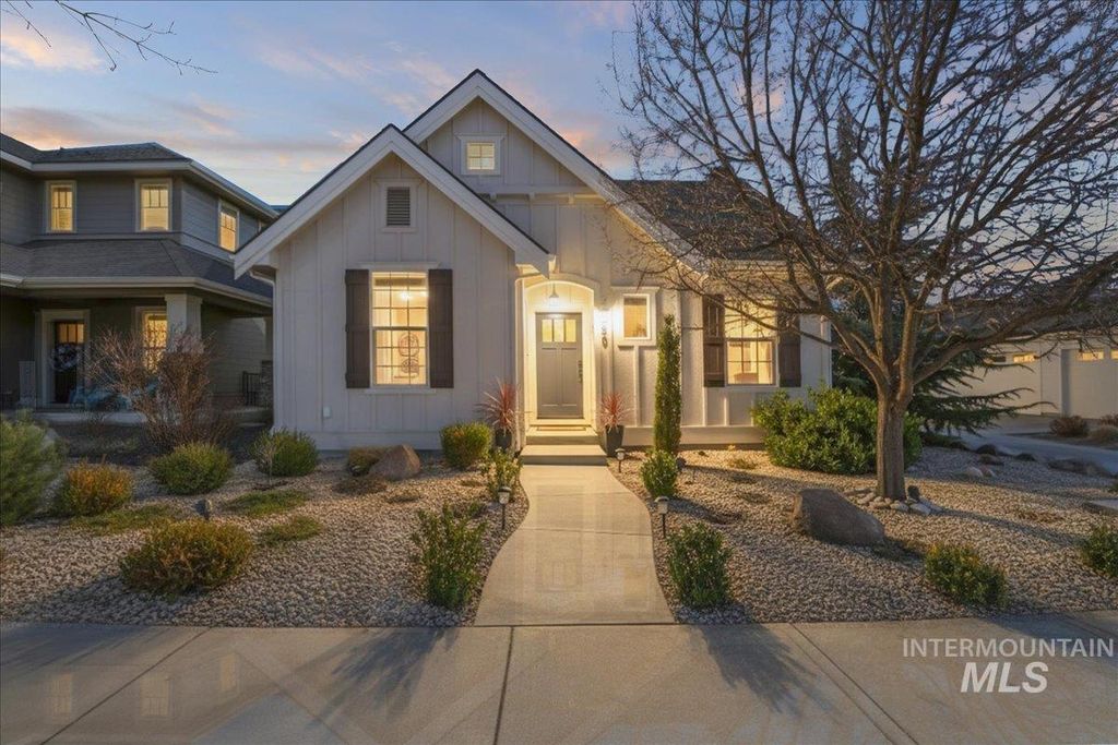 Photo of 2856 S. Wise Way, Boise, ID 83716 (MLS # 98973620)