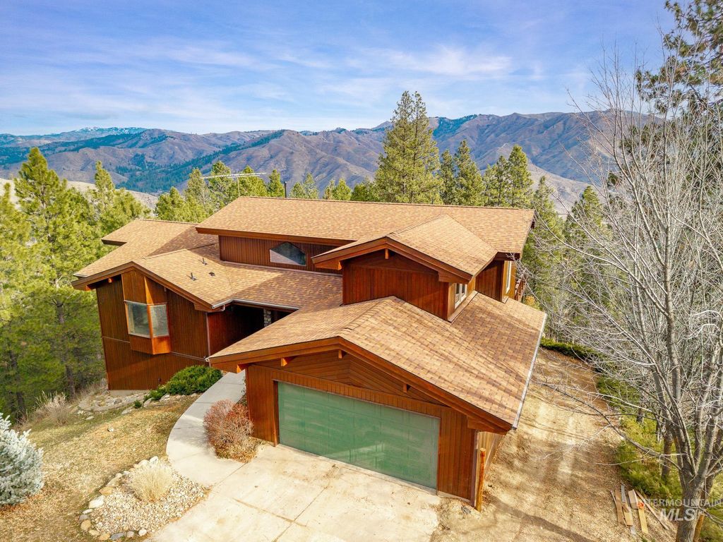 Photo of 11 Forest Dr, Boise, ID 83716 (MLS # 98976760)