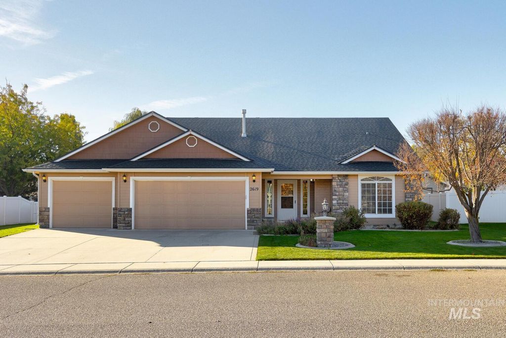 Photo of 2619 S Sienna Dr, Nampa, ID 83686 (MLS # 98977465)