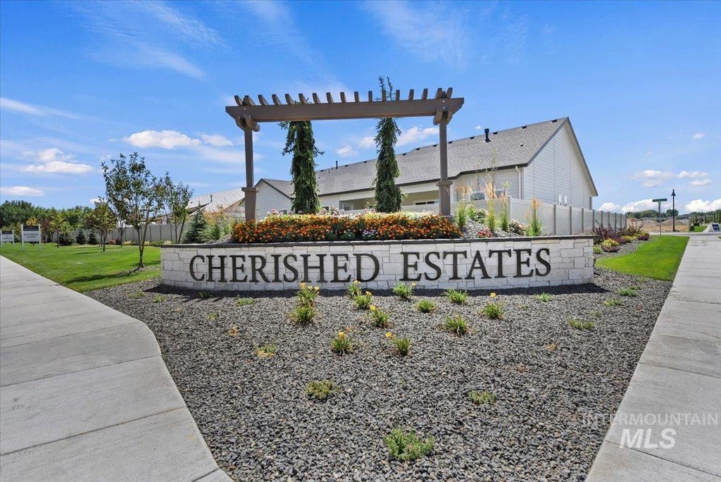 Photo of 10455 W Mizzle Dr, Star, ID 83669 (MLS # 99000694)
