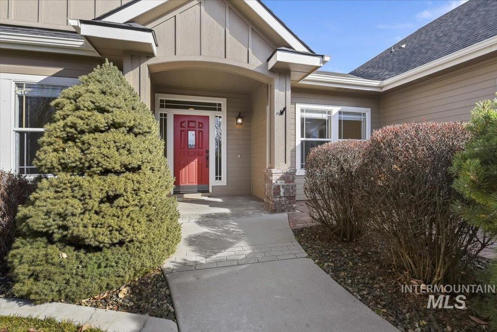 Photo of 2716 S Bayou Bar Way, Meridian, ID 83642 (MLS # 98973808)