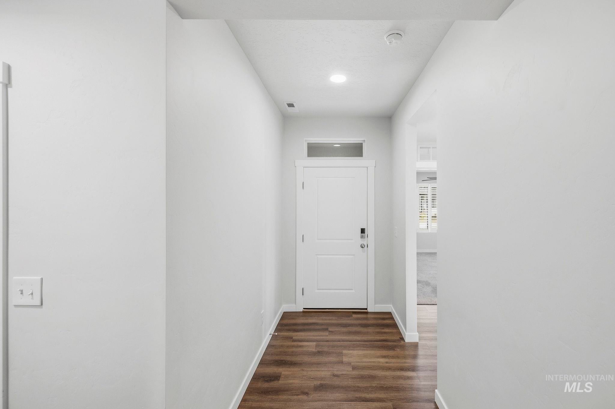 2175 W Arya St