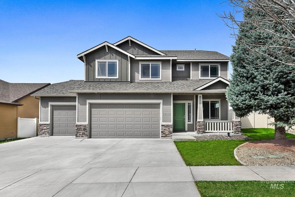 Photo of 1935 S Sandcrest Way, Nampa, ID 83686 (MLS # 98981963)