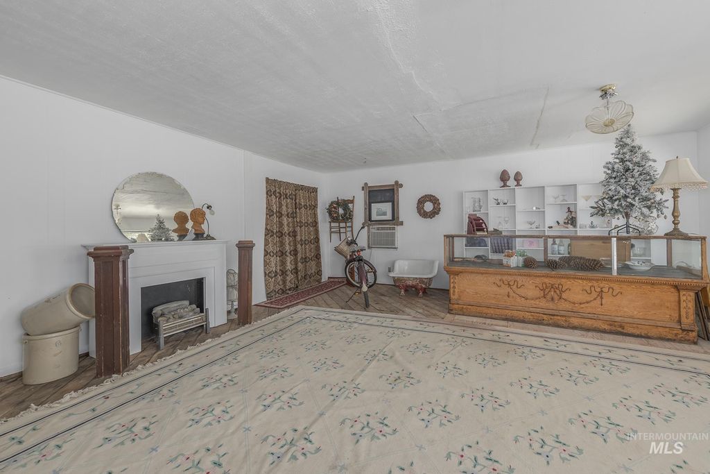 Photo of 303 Illinois Ave, Council, ID 83612 (MLS # 98982022)