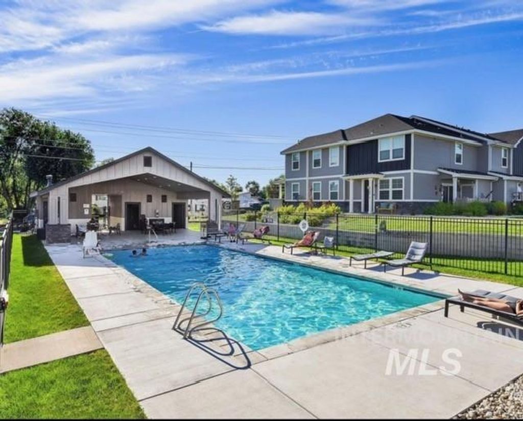 Photo of 2329 E Spice Loop Unit #1, Nampa, ID 83687 (MLS # 98982191)