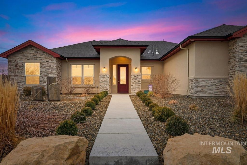 Photo of 14189 S Florida Ave, Nampa, ID 83651 (MLS # 98971331)