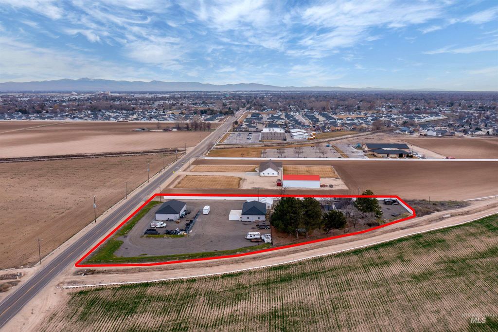 Photo of 11583 Orchard Ave, Nampa, ID 83651 (MLS # 98975180)