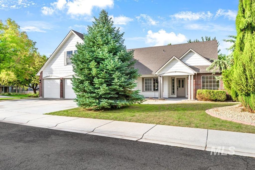 Photo of 9916 W Geronimo St, Boise, ID 83709 (MLS # 98963328)