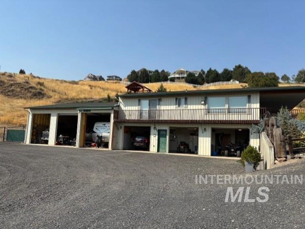 Photo of 3350 Clemans Rd, Clarkston, WA 99403 (MLS # 98971508)