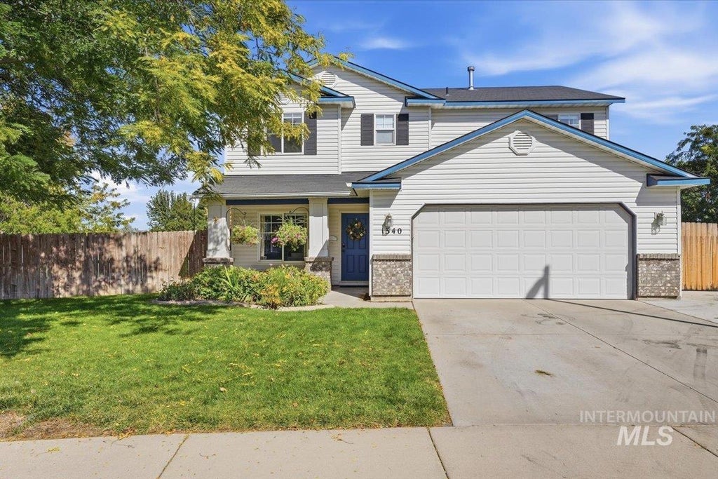Photo of 1340 N Golfview Way, Meridian, ID 83642 (MLS # 99001183)
