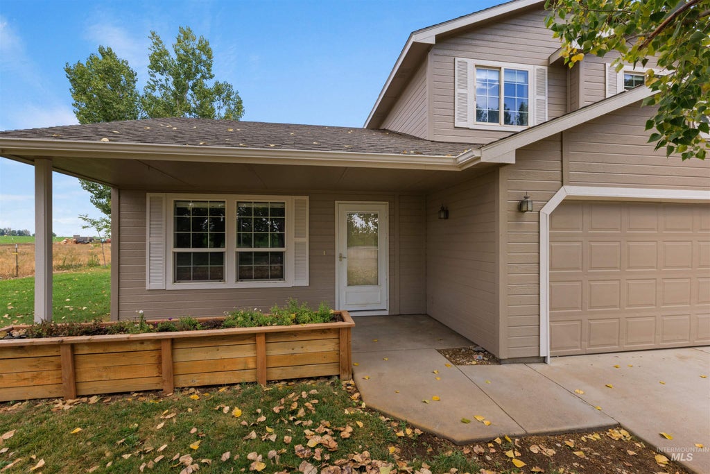 Photo of 5794 Thompson Rd, Marsing, ID 83639 (MLS # 98998528)