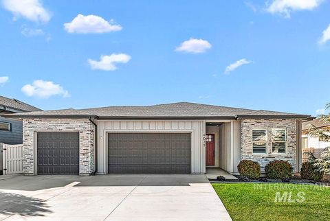 Photo of 4671 S Abbot Way, Meridian, ID 83642 (MLS # 98965536)