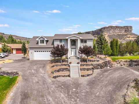 Photo of 726 Falls View Dr, Twin Falls, ID 83301 (MLS # 98994062)