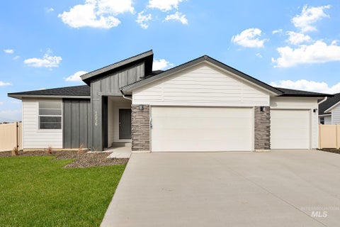 Photo of 17667 N Raynolds Peak Way, Nampa, ID 83687 (MLS # 98991830)