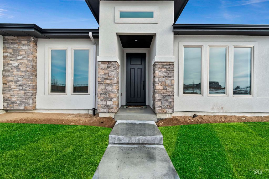 Photo of 11186 S Corballis Ln, Kuna, ID 83634 (MLS # 98974433)