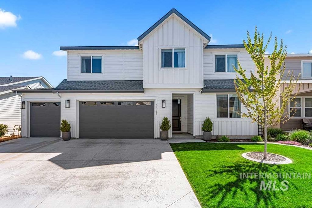 Photo of 5338 S Snowden Ave, Meridian, ID 83642 (MLS # 98984223)