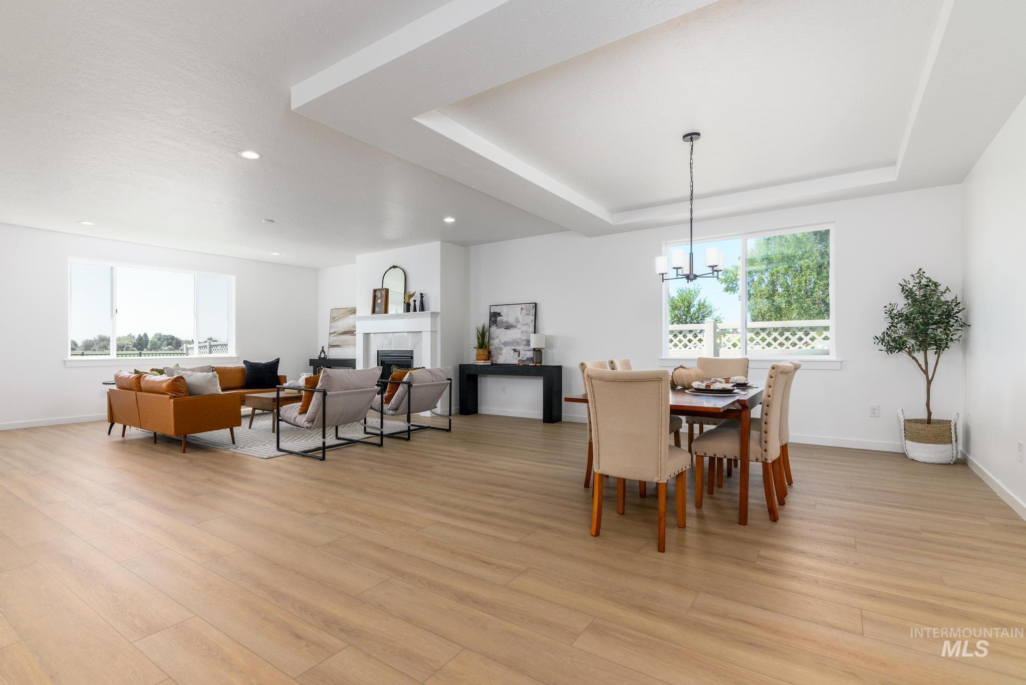 12689 W Wayfaring Dr