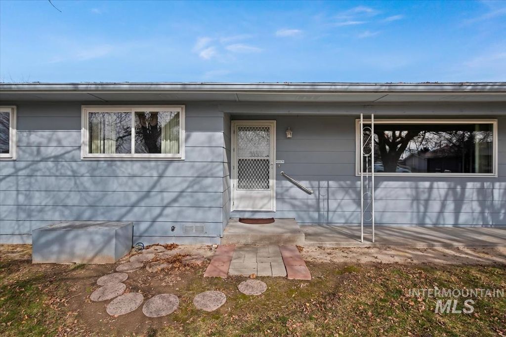 Photo of 11842 Wilma Ln, Nampa, ID 83651 (MLS # 98976719)