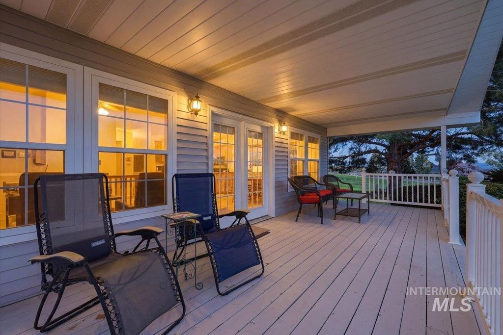 Photo of 5605 Sunset Rd, Fruitland, ID 83619 (MLS # 98981443)